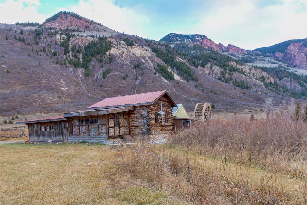 Chair Mountain Cabin at Filoha Meadows