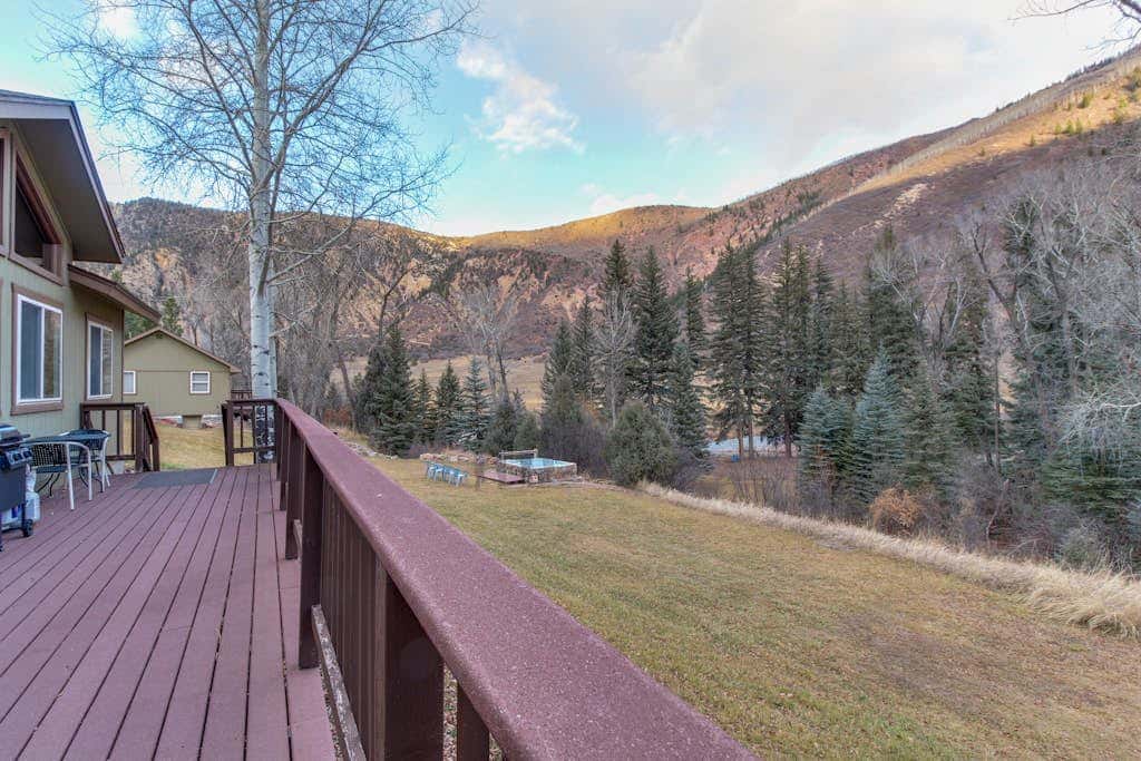 Chair Mountain Cabin at Filoha Meadows
