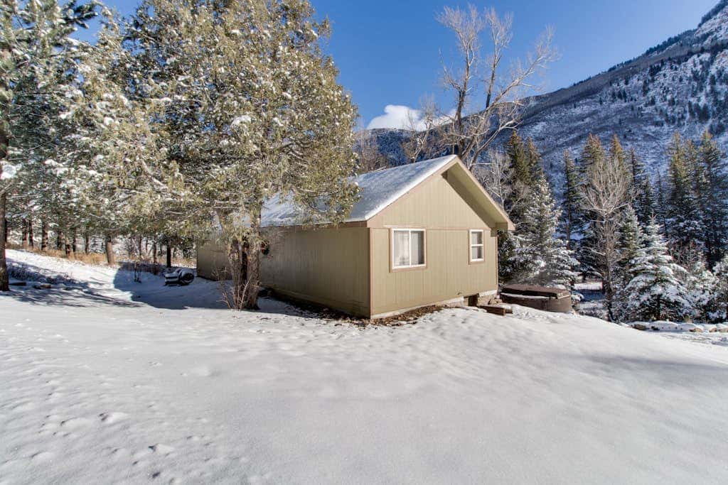 Chair Mountain Cabin at Filoha Meadows