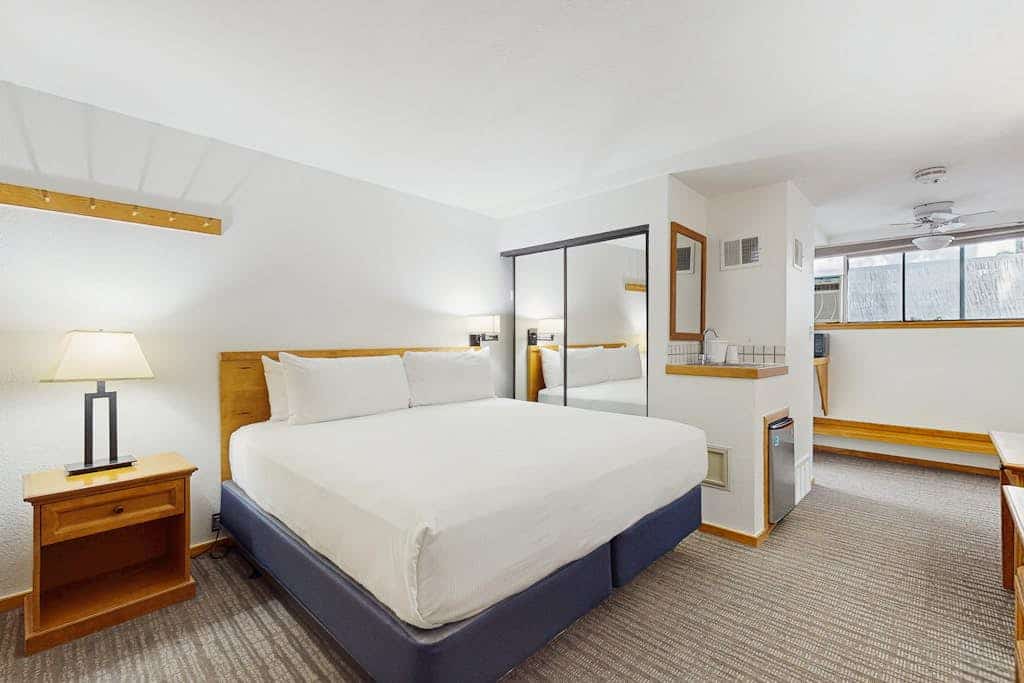 Dog-friendly gem on Main Street - pool & hot tub - walk to lifts, ground-floor