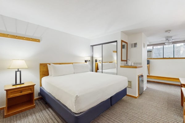 Dog-friendly gem on Main Street - pool & hot tub - walk to lifts, ground-floor