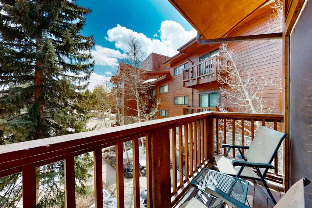 2-story ski-in/out condo with fireplace, hot tubs, & gym
