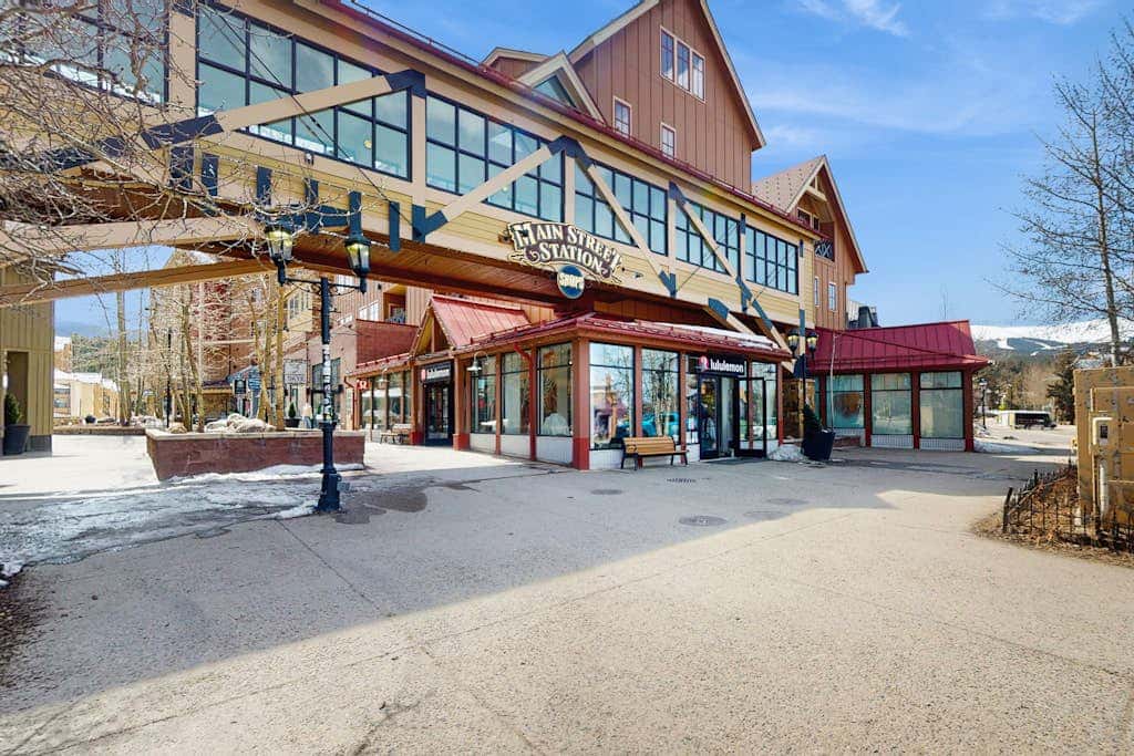 Main Street Station #1215