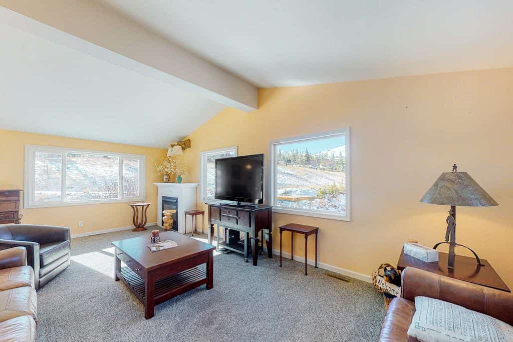 Cozy Home with Free WiFi, Fireplace, Washer/Dryer - Near Breckenridge Resort