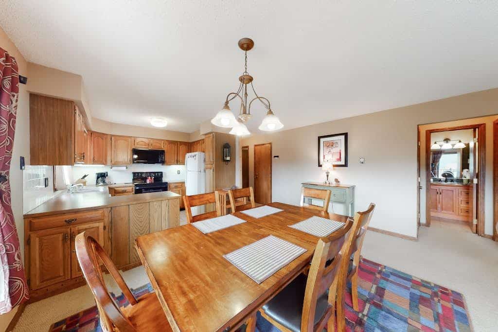 Ideally Located Condo w/ Easy Shuttle Access & Shared Hot Tub - Walk Downtown