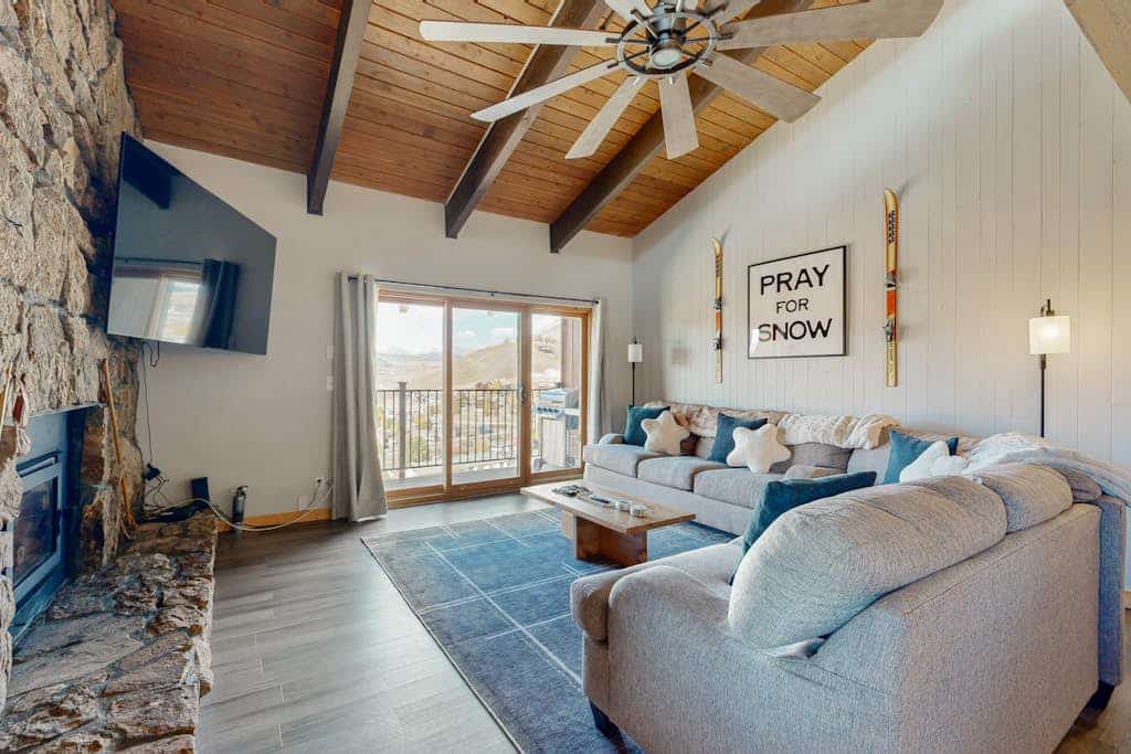 Ski In on Crested Butte Mountain, Free Shuttle, Great Views, Renovated