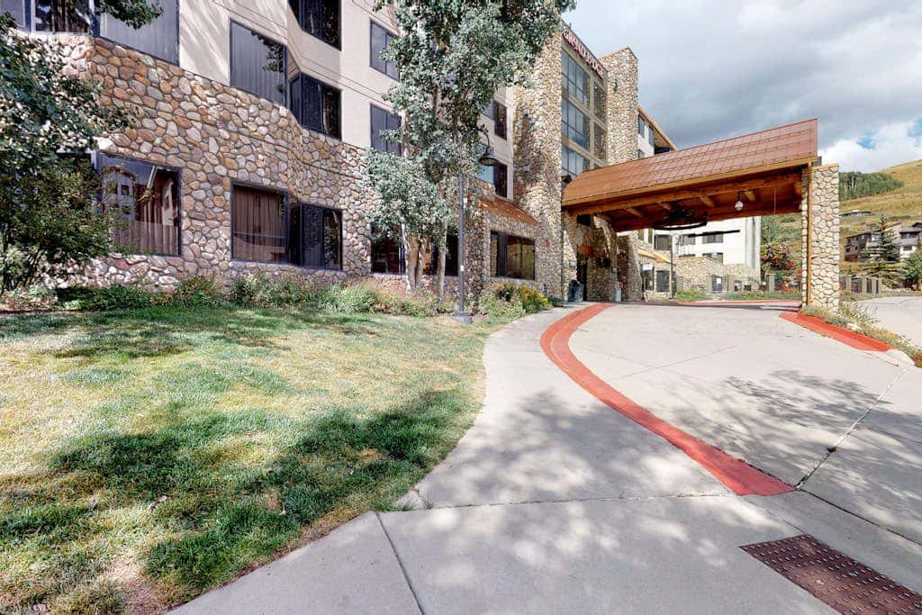 Crested Butte's Dream Studio GL270