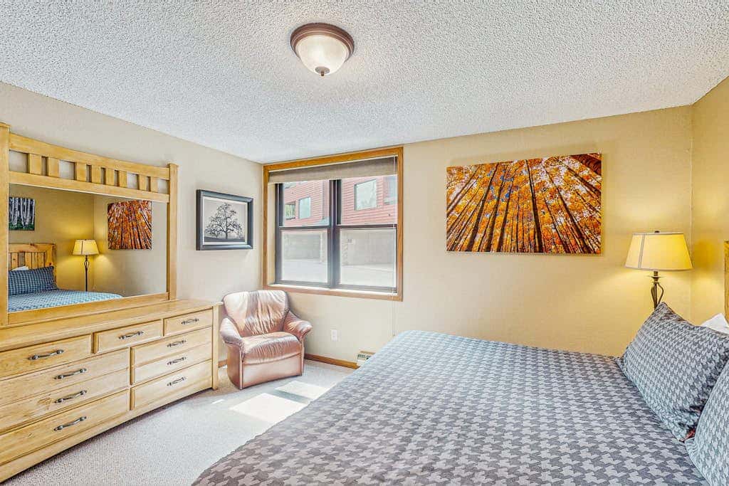 Snowblaze Condominiums C14