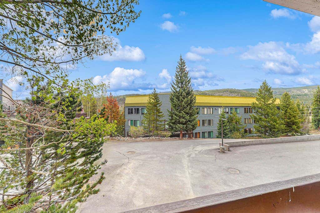 Snowblaze Condominiums C14