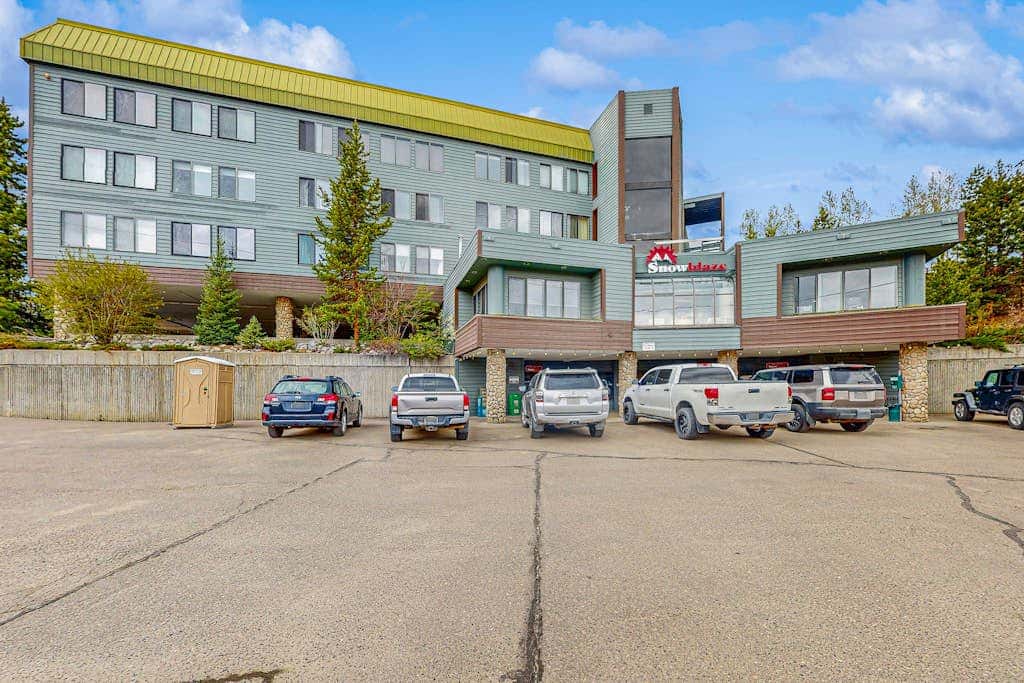 Snowblaze Condominiums C14