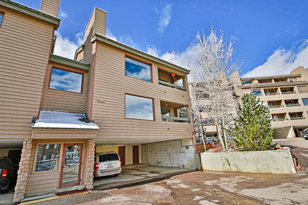 Snowblaze Condominiums C14