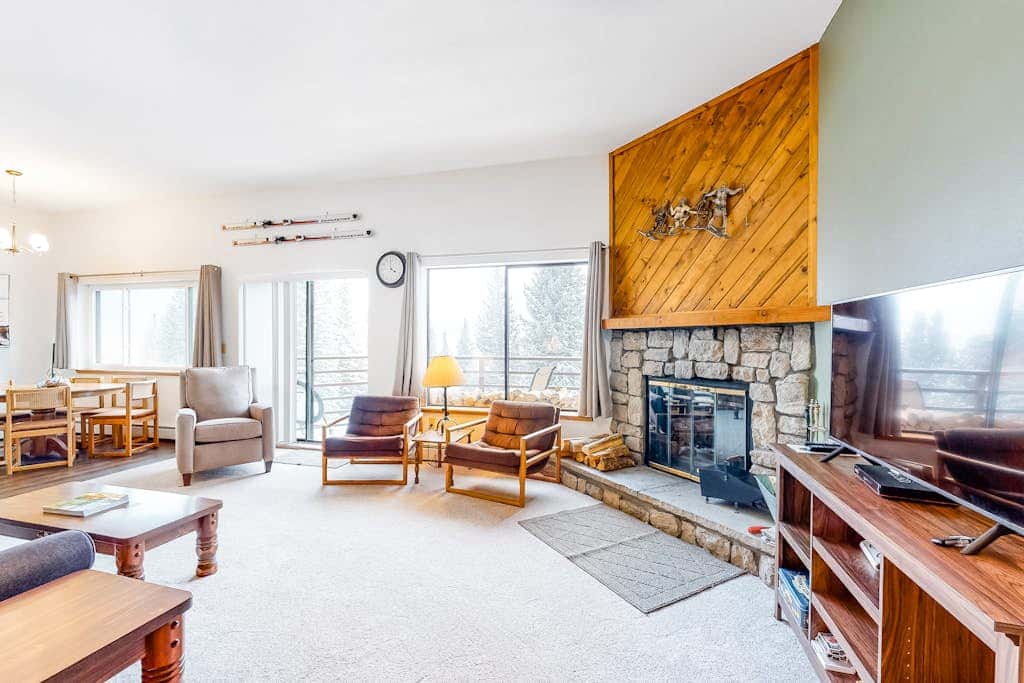 Buffalo Ridge C102