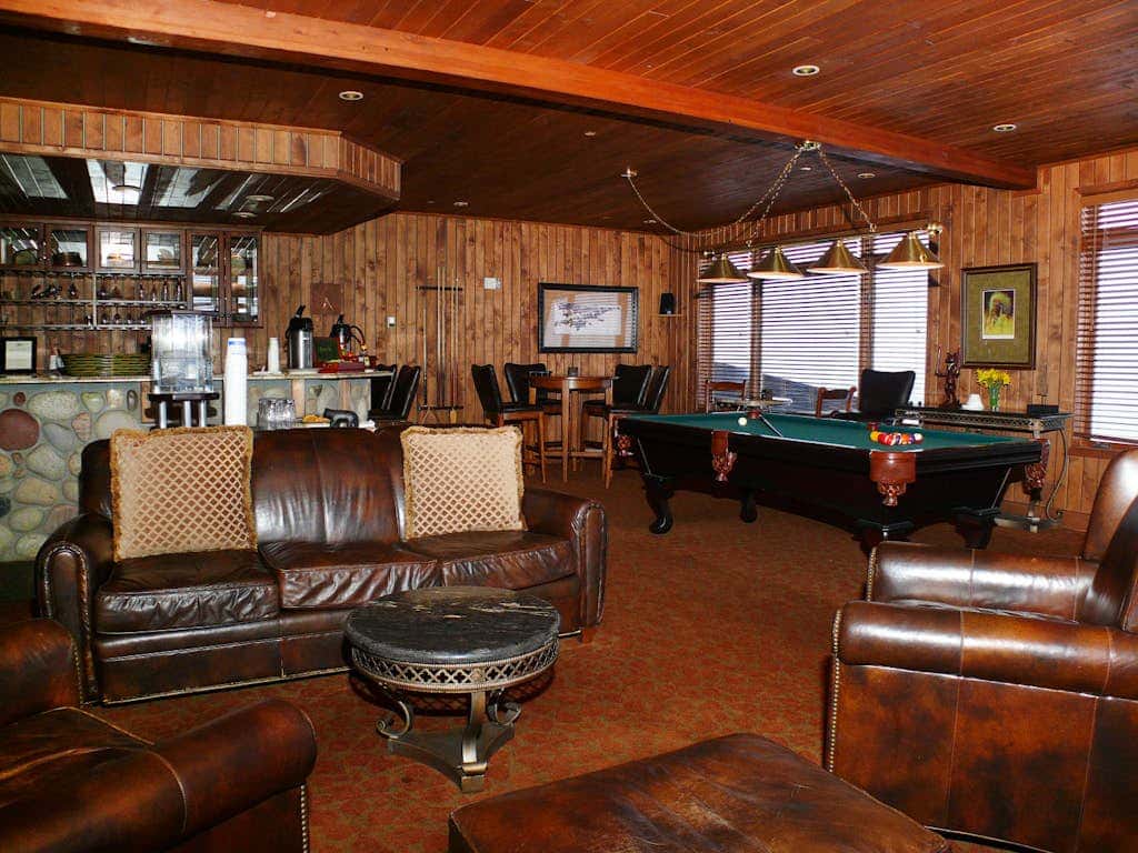 Christie Club 316