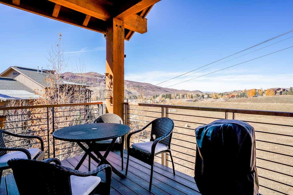 Mountain-view townhome with gas fireplace & pool - walk to gondola