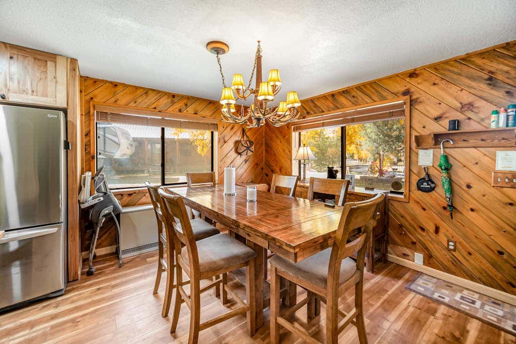 Brown Bear Cabin