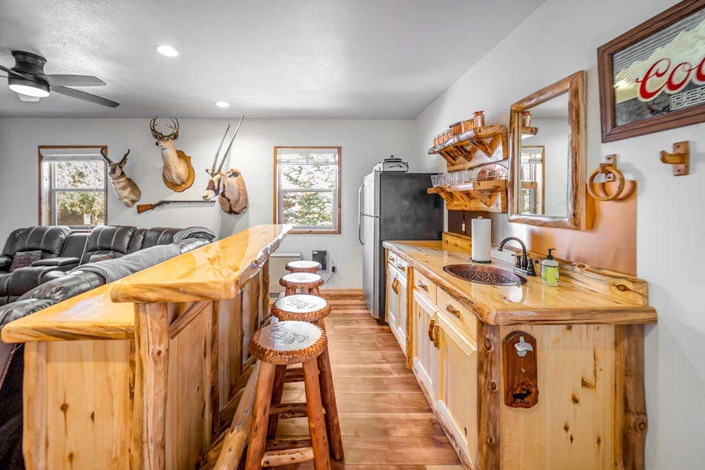 Brown Bear Cabin