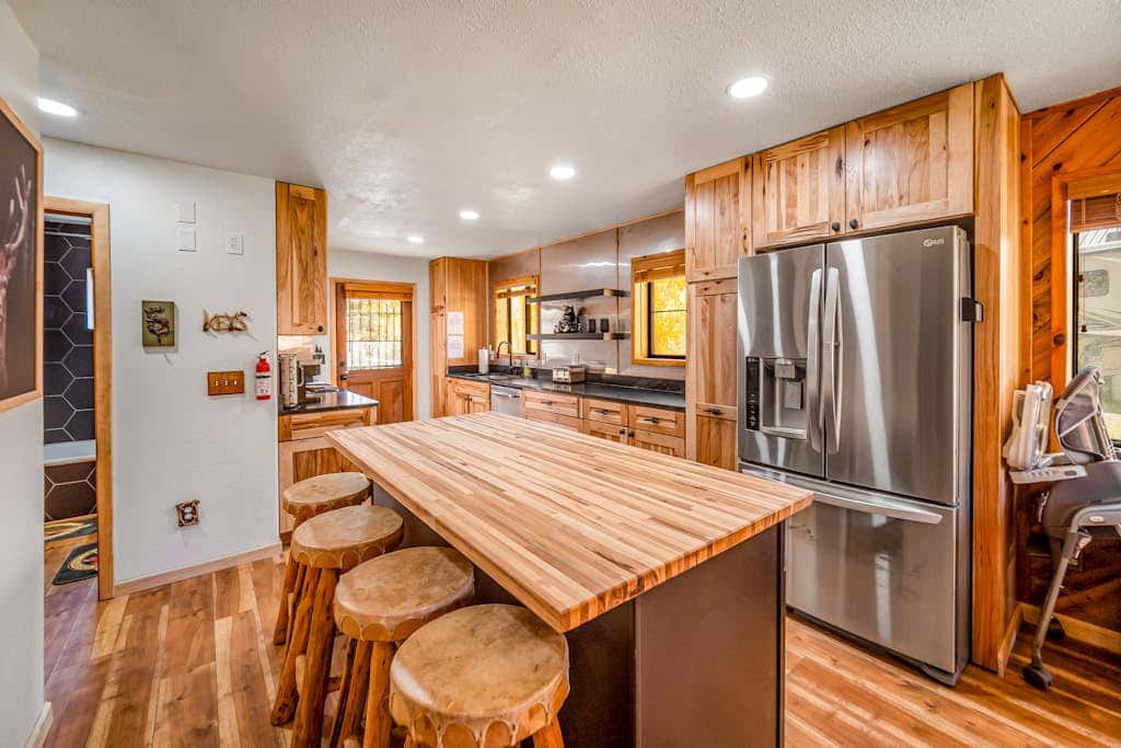 Brown Bear Cabin