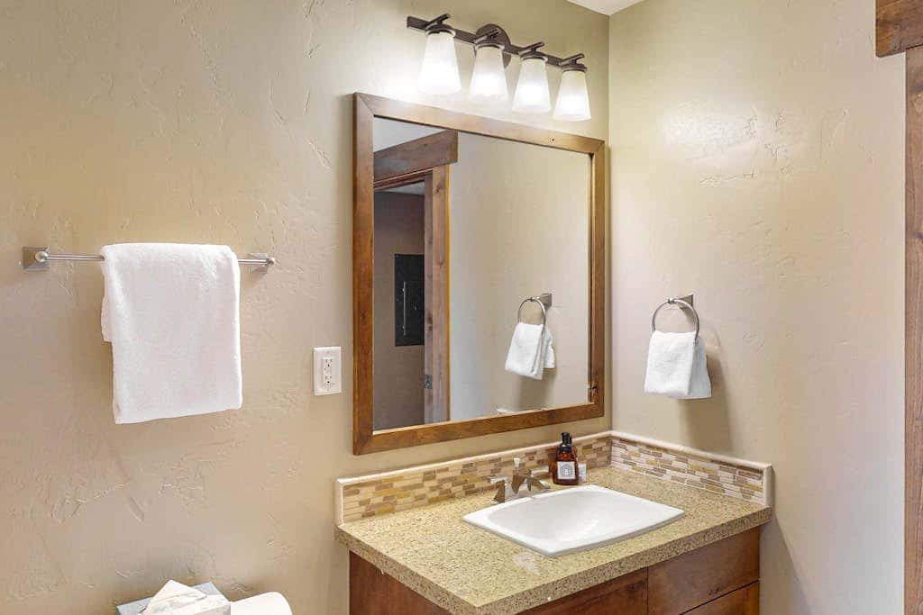 Trailhead Lodge 3119