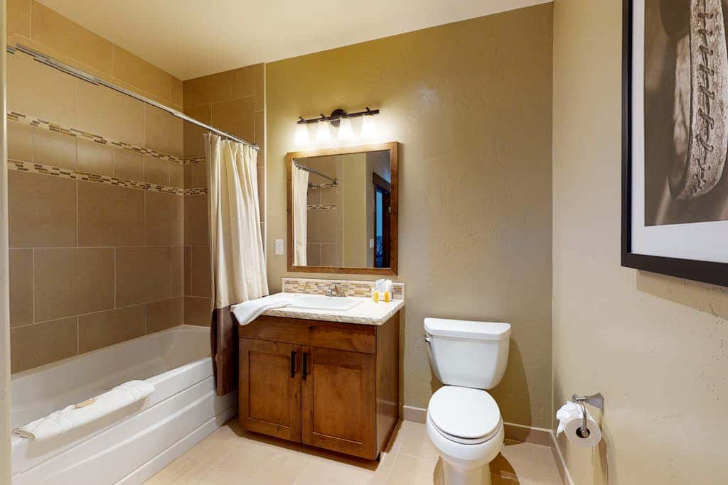 Trailhead Lodge 5114