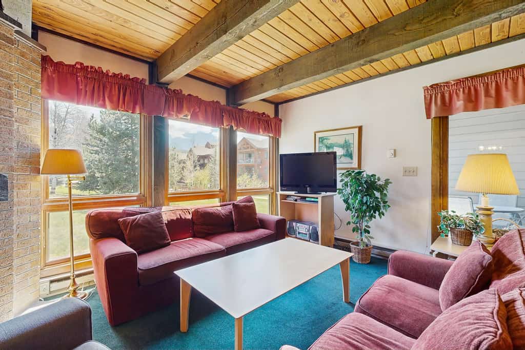 Steamboat condo with hot tubs & pool - near ski resort