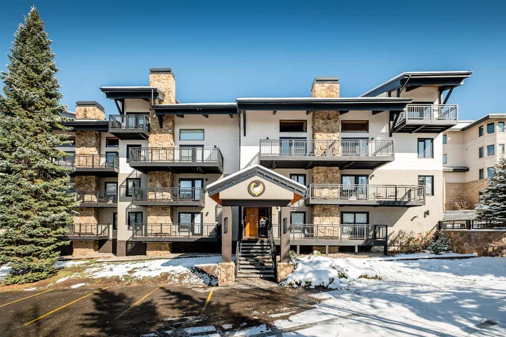 Ptarmigan House 10