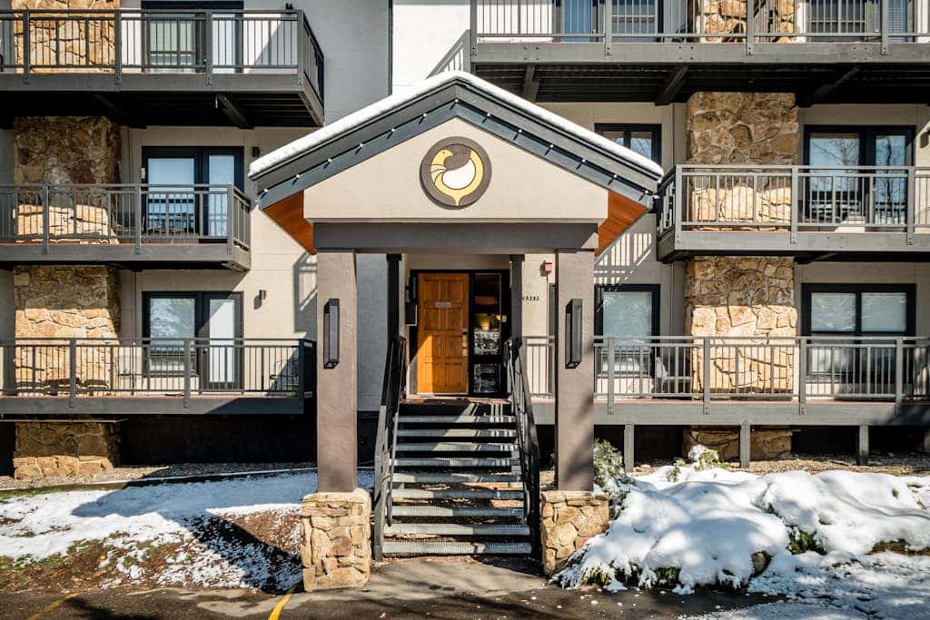 Ptarmigan House 10