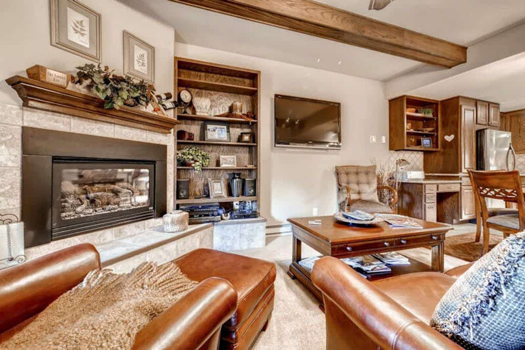 Luxury Ski-In/Ski-Out Studio w/ Balcony, WiFi, Shared Hot Tub - Walk to Gondola