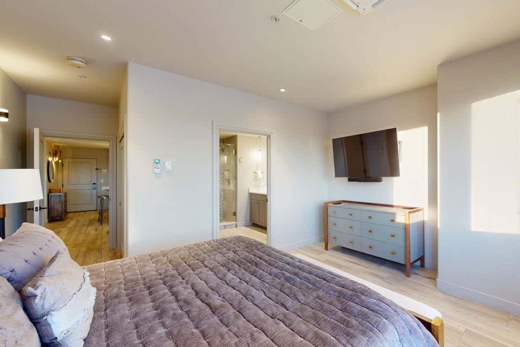 Torian Plum Creekside 714