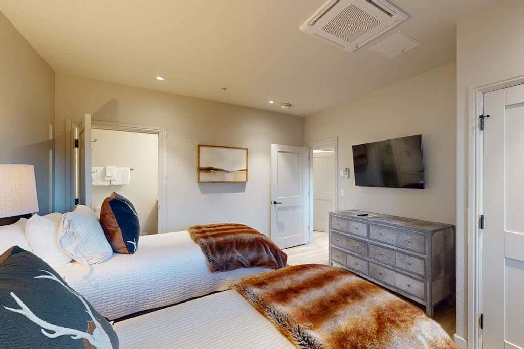 Torian Plum Creekside 714