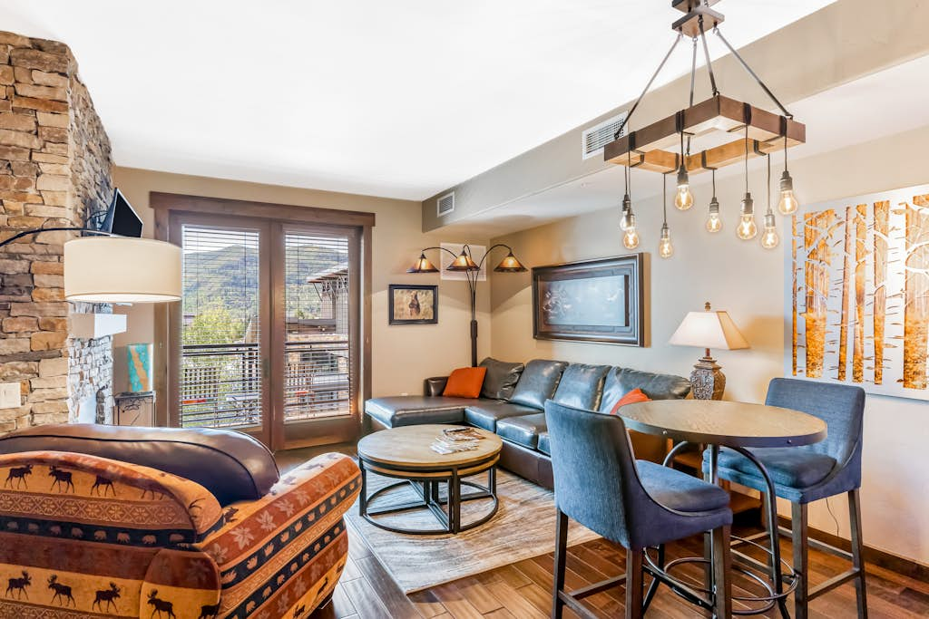 Trailhead Lodge 4110