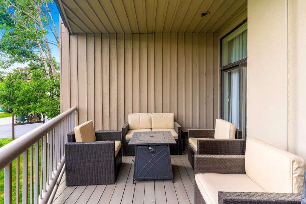 Two-story condo with ski view, pool, hot tub & gas fireplace - ski/walk to lifts