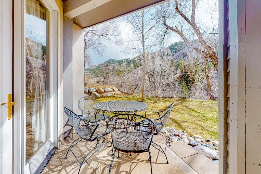 Evergreen Retreat, Unit 101