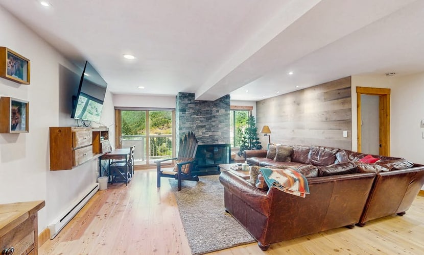 Charming Vail Condo with Fireplace, Balcony Views, Pool & Hot Tub