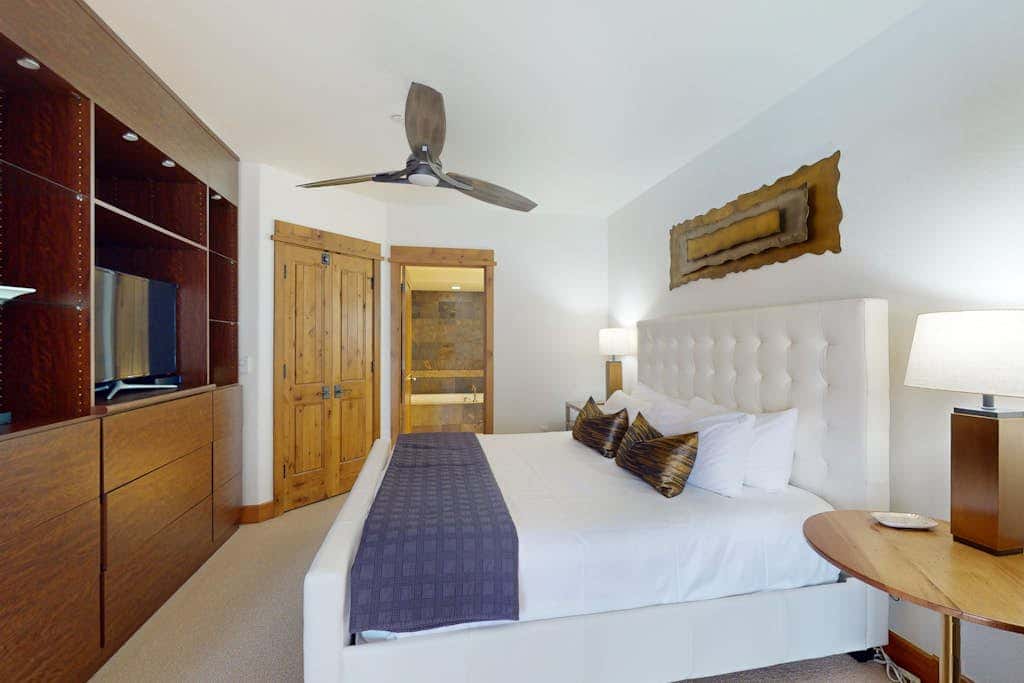 Settler's Lodge 104