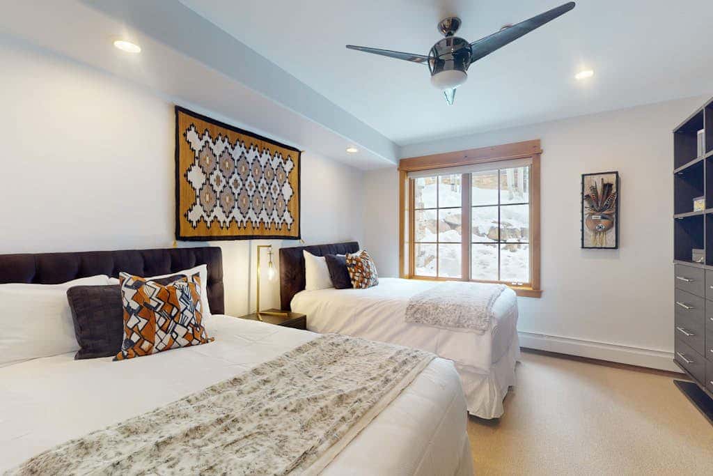 Settler's Lodge 104