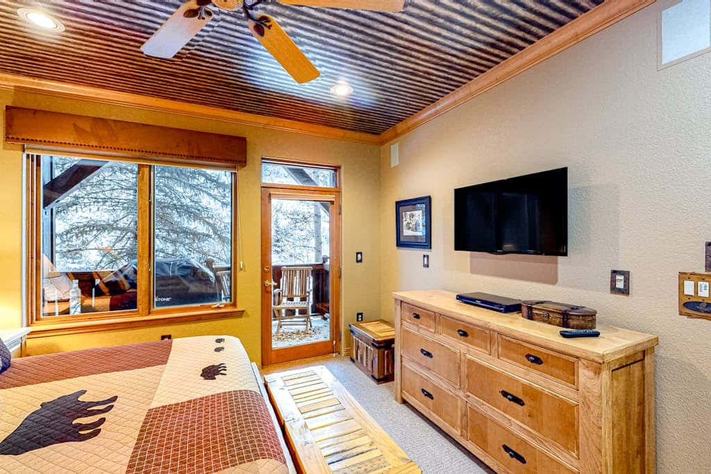 Aspenwood Lodge, Unit 203
