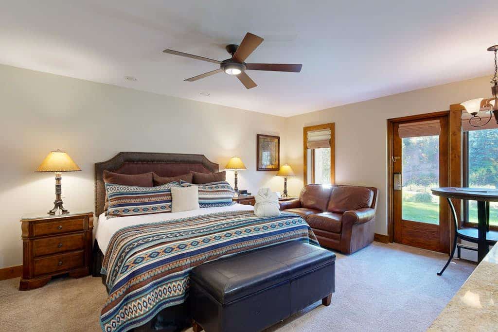 Lion Square Lodge South 170