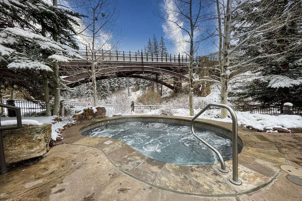 Lionshead Condo in Ski-In/Ski-Out Building w/WiFi/Views + Shared Pool & Hot Tubs