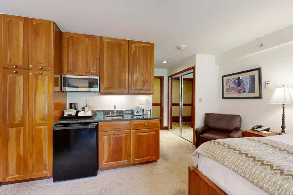 Lion Square Lodge South 176