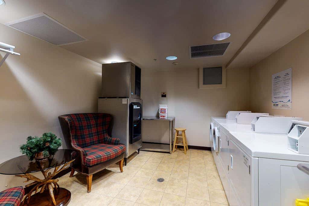 Lion Square Lodge South 176