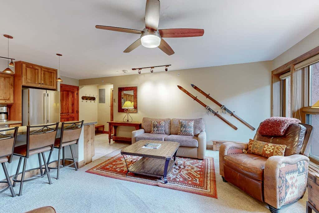 Lion Square Lodge South 258
