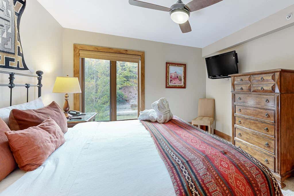 Lion Square Lodge South 258