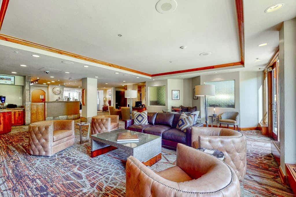 Lion Square Lodge South 258