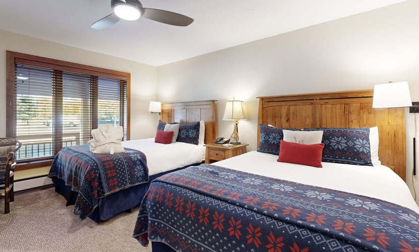 Hotel-style, ski-in/out studio with fast WiFi and shared pool, hot tub, laundry