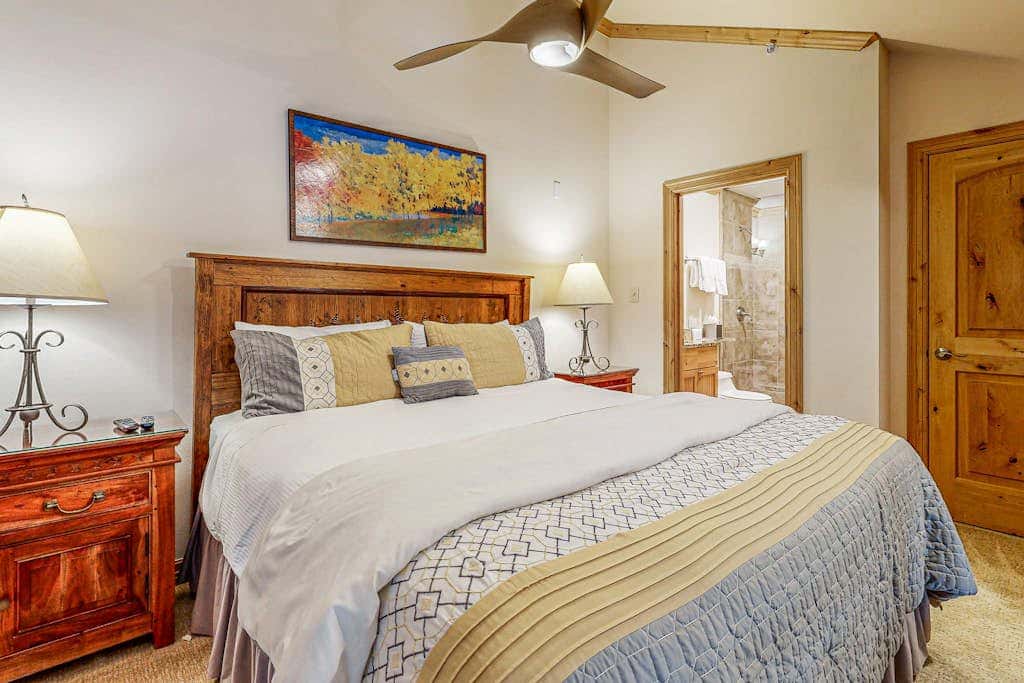 Lion Square Lodge South 554a