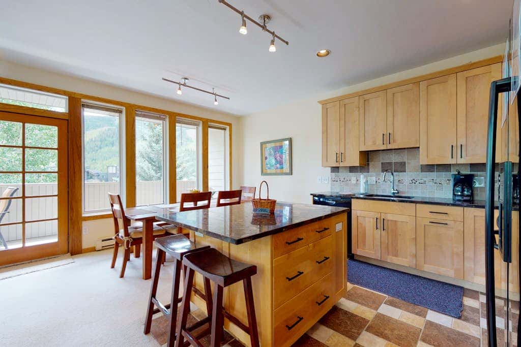 Sun Vail 31B