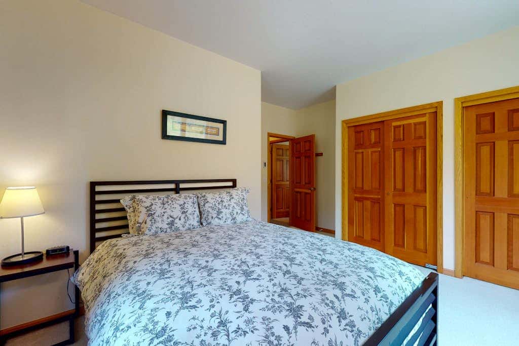 Sun Vail 31B
