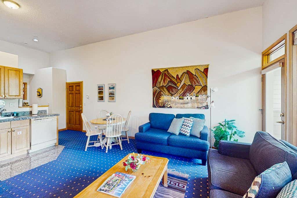 Sun Vail 33E