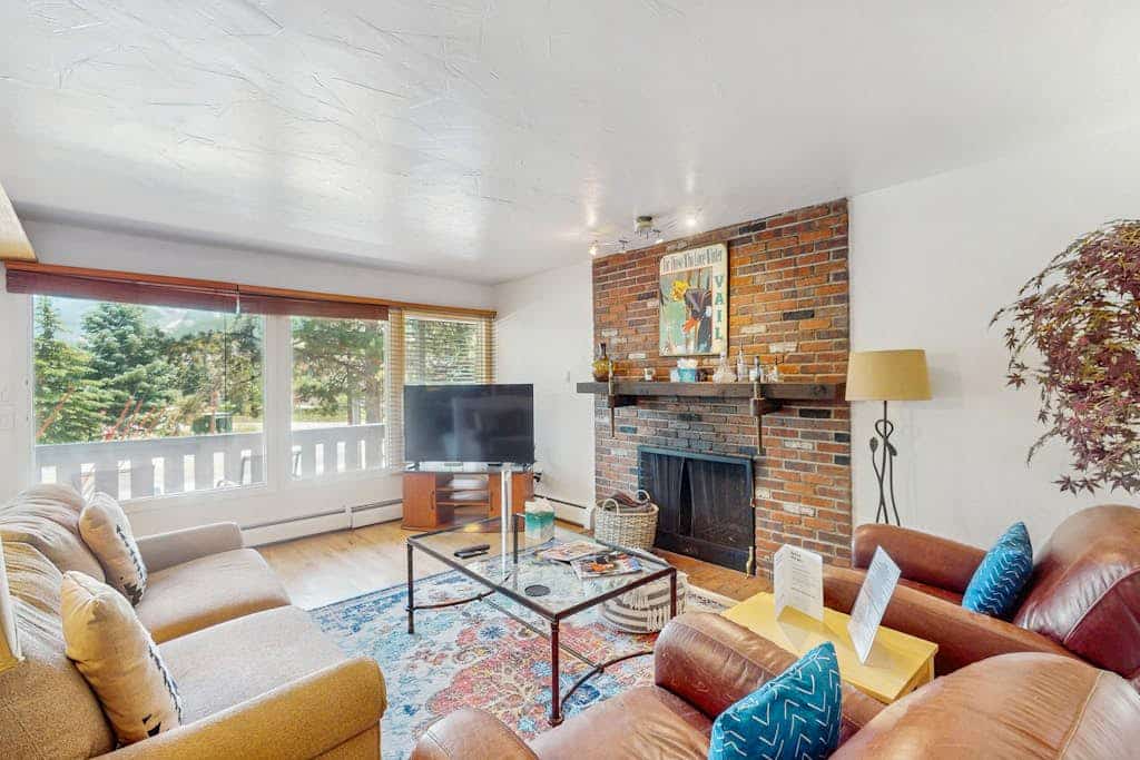 Updated Condo with Walkable Locale, Free WiFi & Private Washer/Dryer