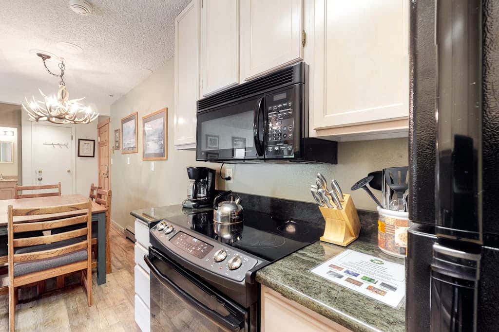 Ski Inn 226
